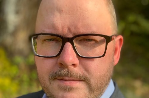 Magnus Carling författarporträtt