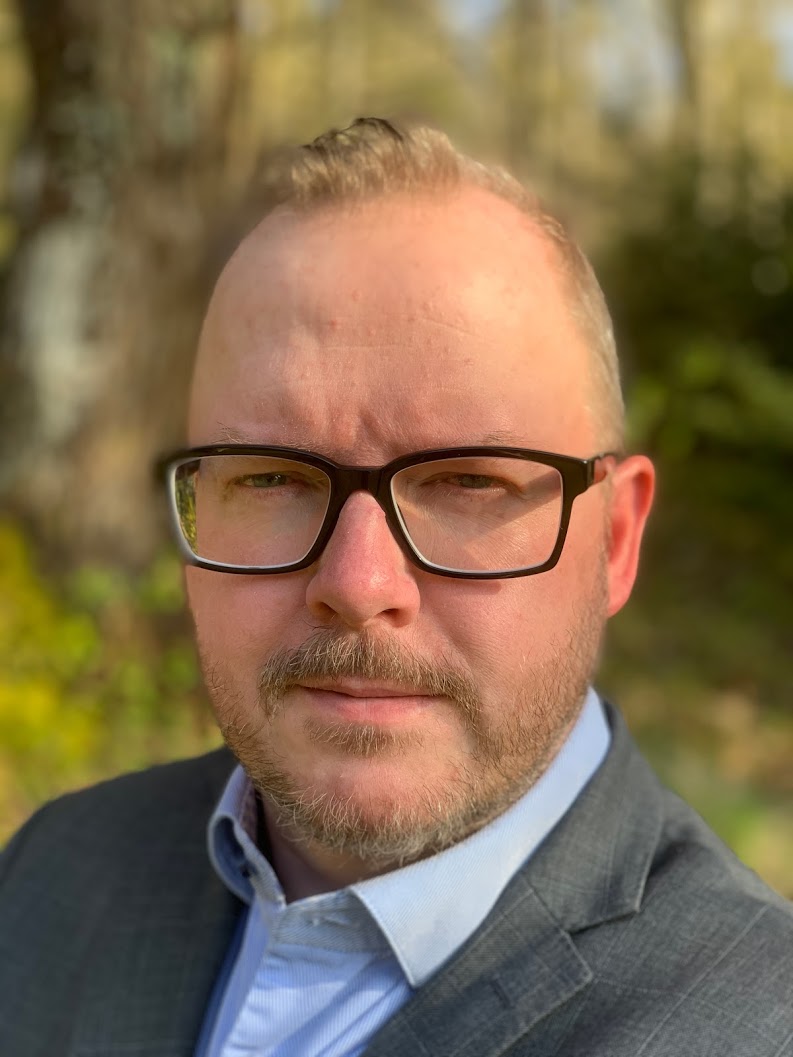 Magnus Carling författarporträtt