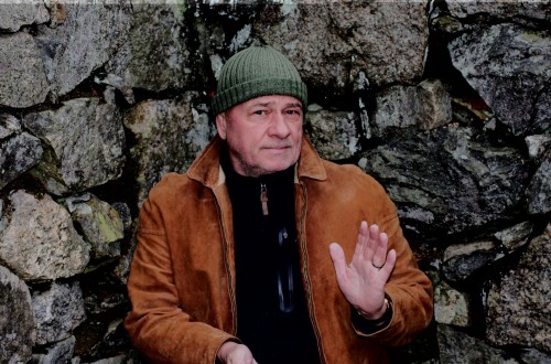 Filip Lindgren författarporträtt